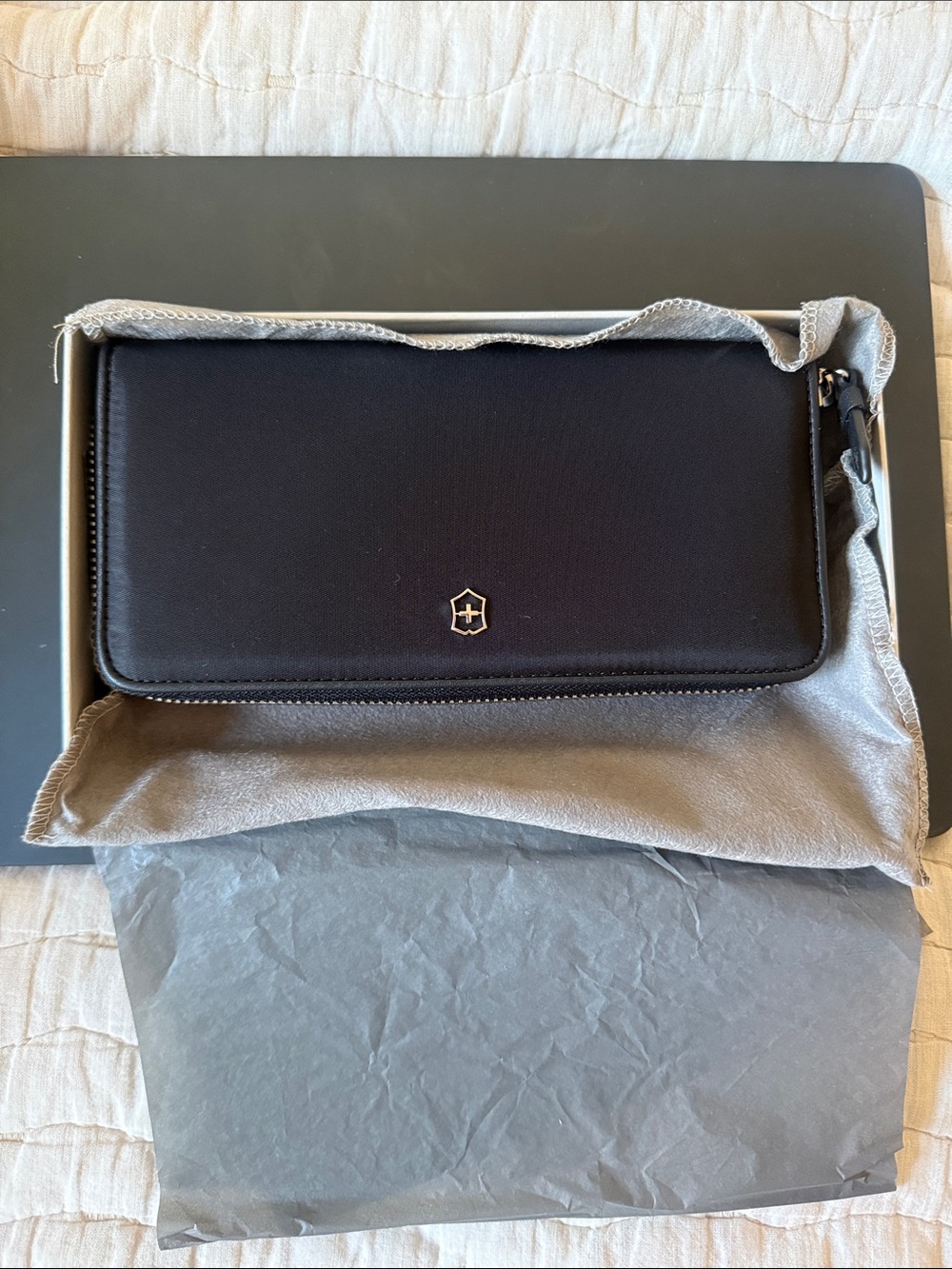 Victorinox Victoria 2.0 Continental Wallet